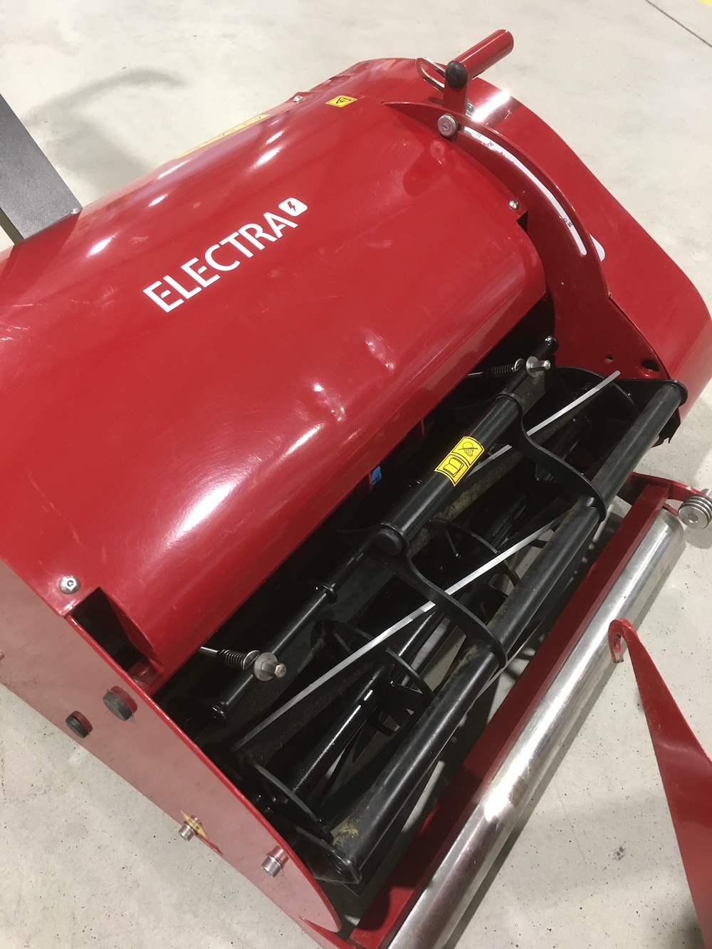 Swardman Electra 45 cm Rotbraun Ausstellungsstück Swardman